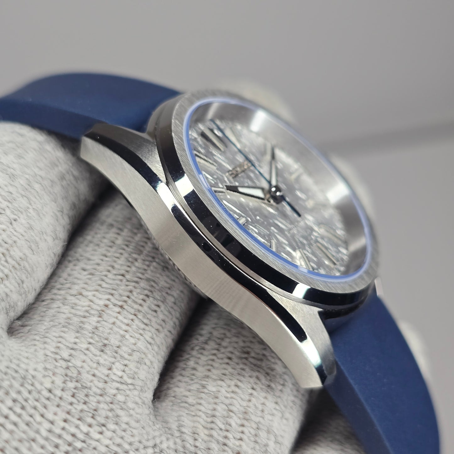 Custom Watch CW853 Automatic