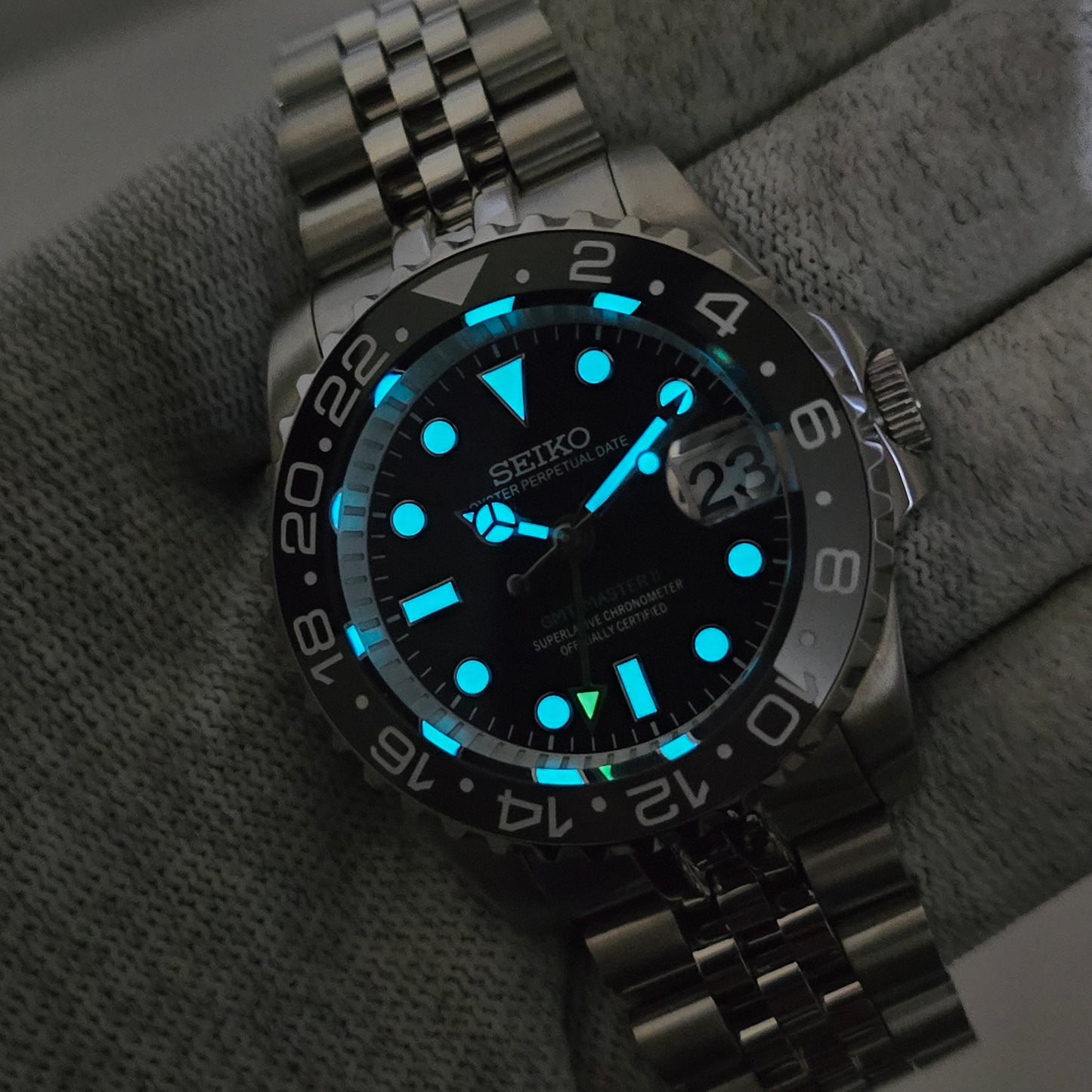Custom Watch CW570 GMT Automatic