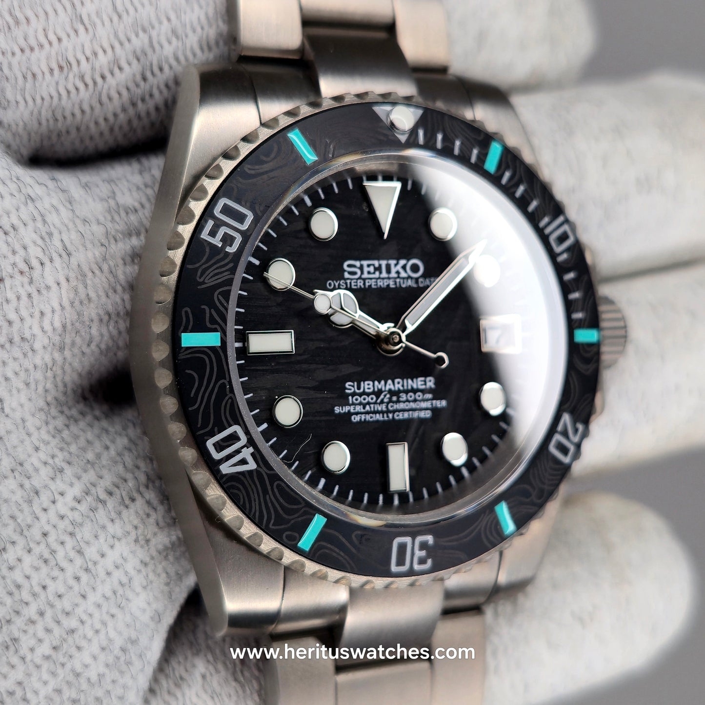 Custom Watch CW328 Automatic - Ultra Lightweight Titanium