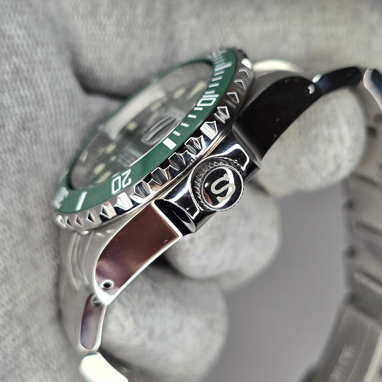 Custom Watch CW930 Automatic