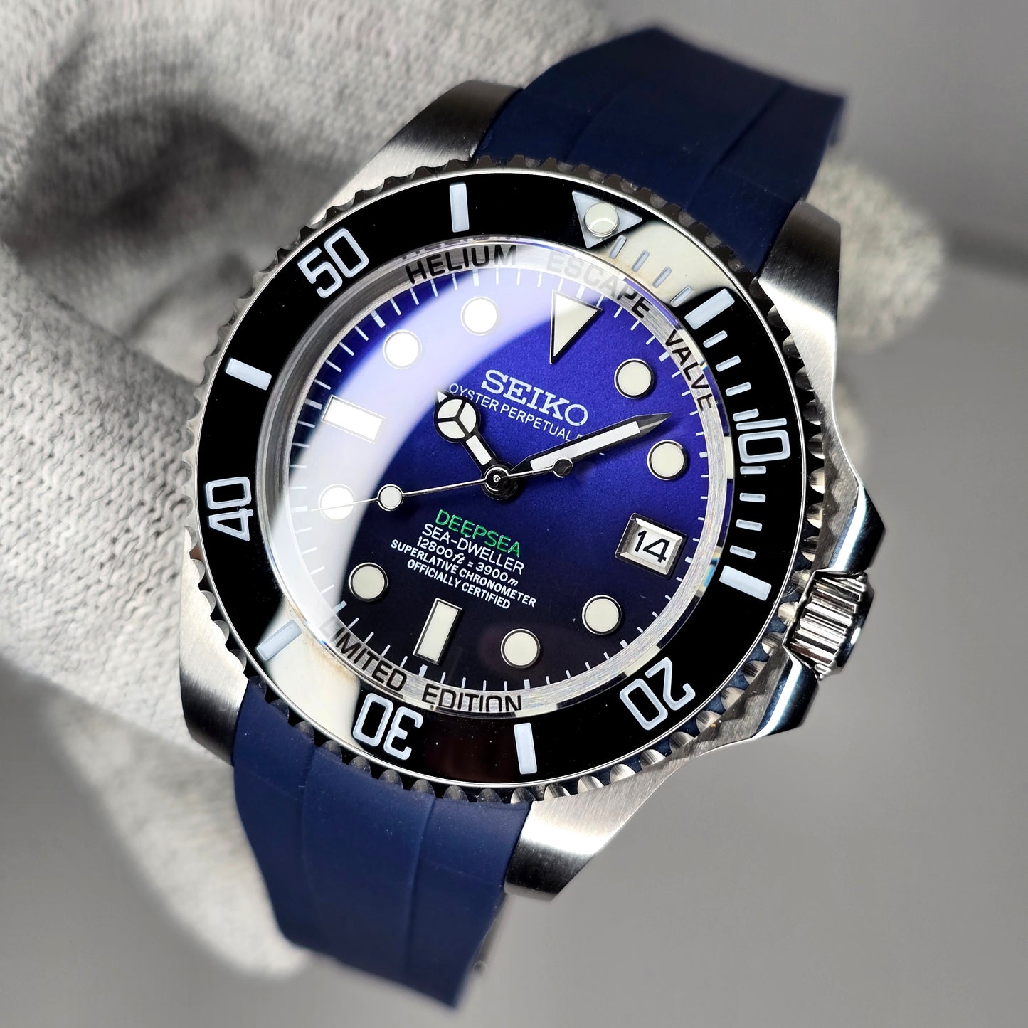 Custom Watch CW440 Automatic 44mm 50m