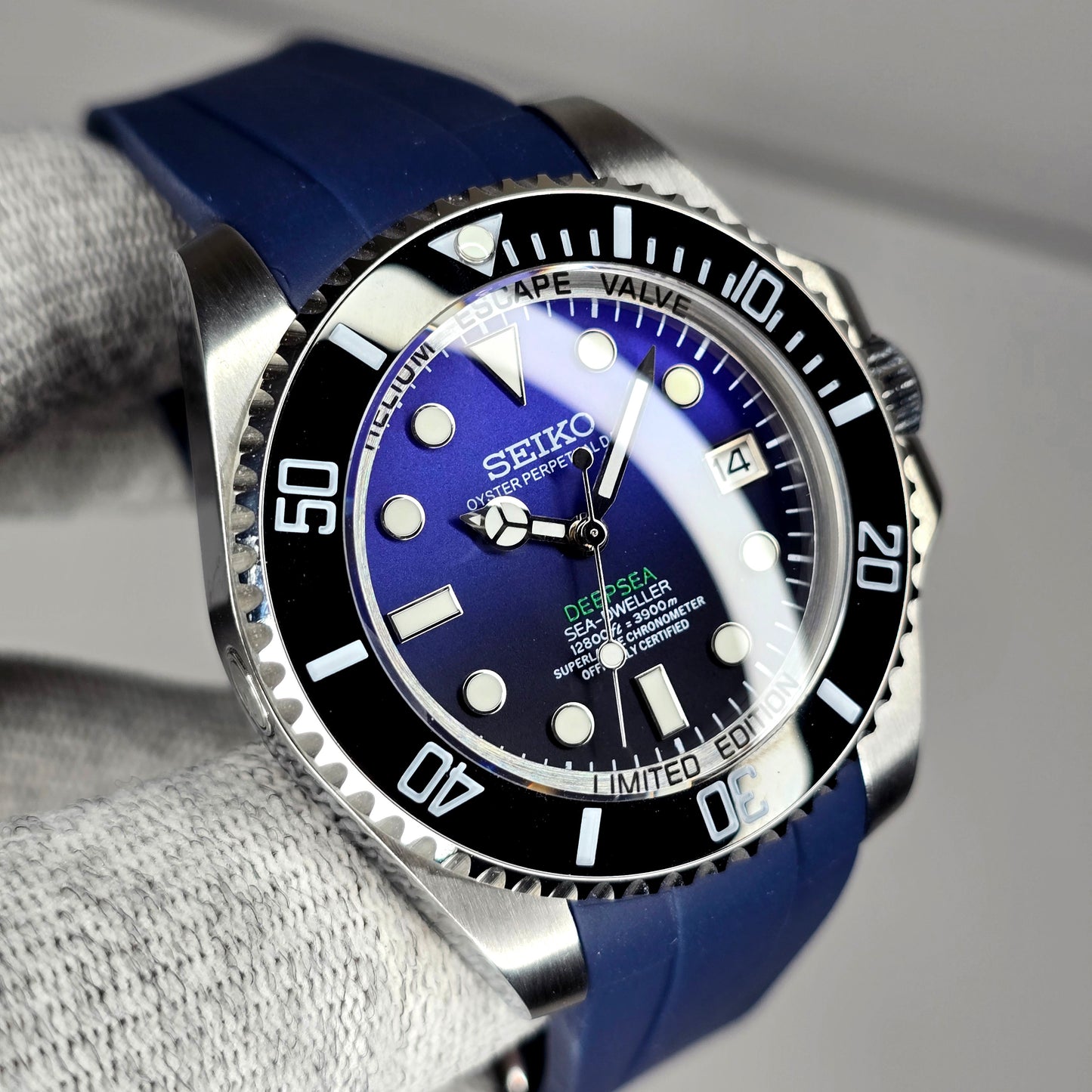 Custom Watch CW440 Automatic 44mm 50m