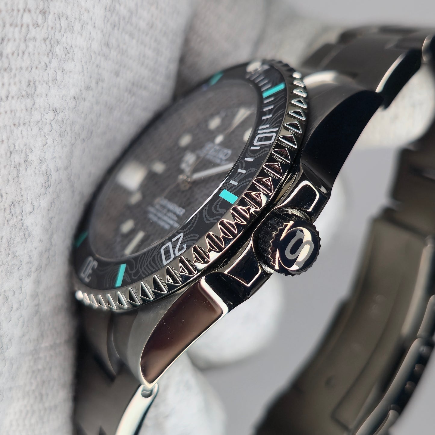 Custom Watch CW330 Automatic - Gun Metal Finish