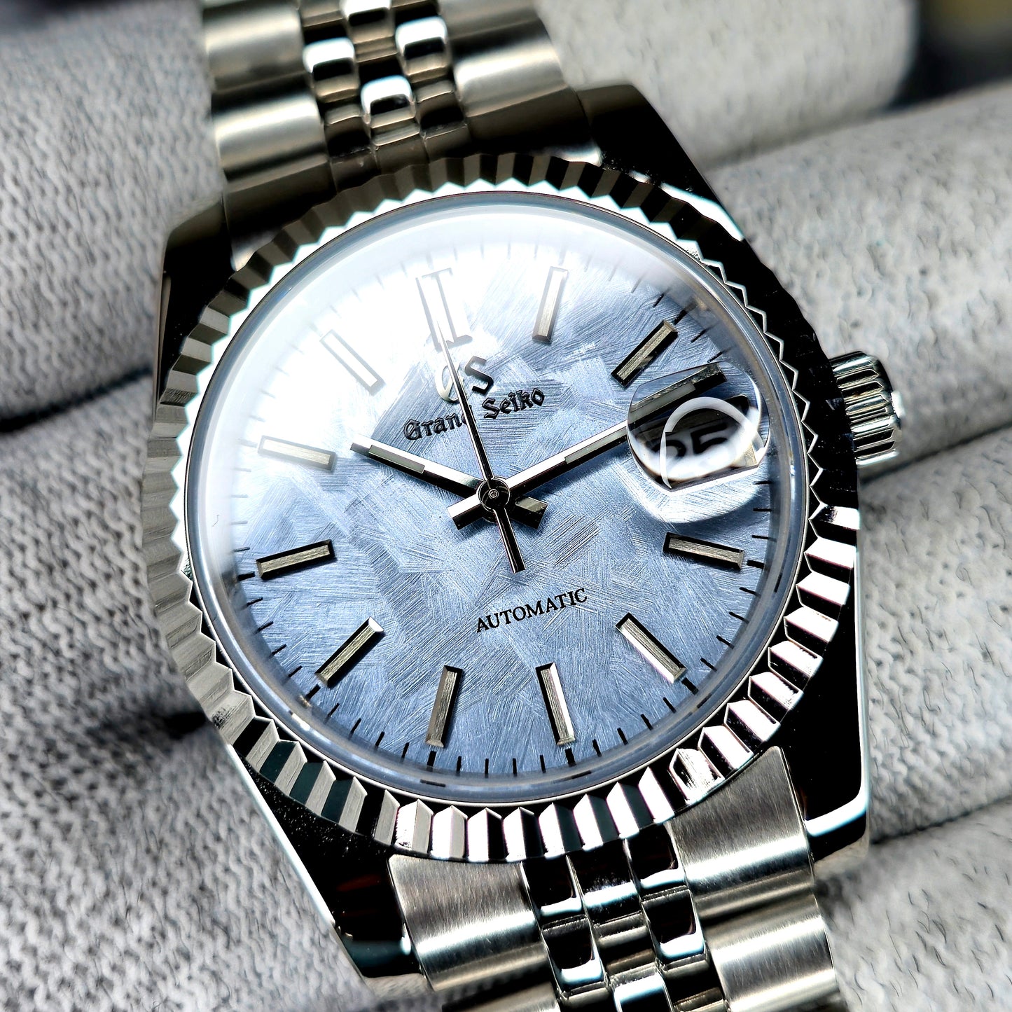 Custom Watch CW595 Automatic